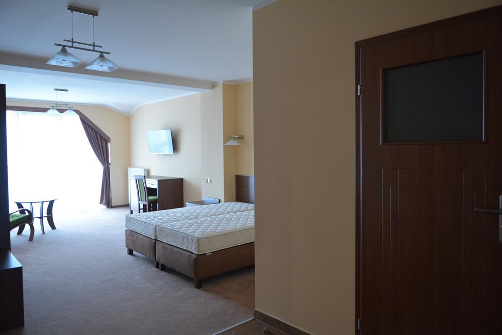 Hotel Gosciniec Pan Tadeusz II Giżycko Habitación foto