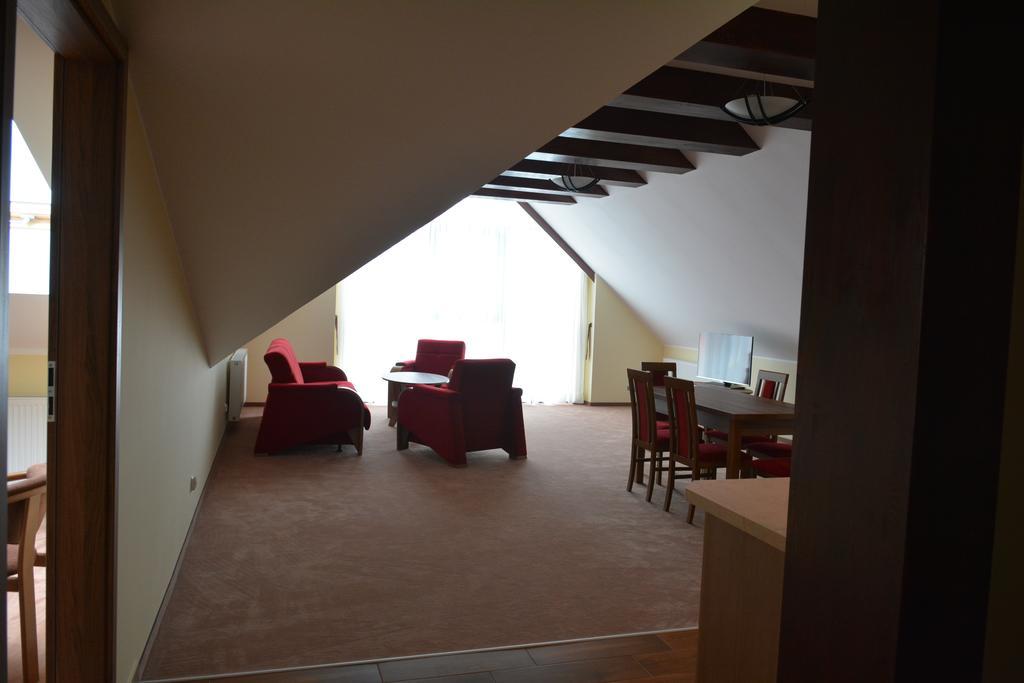 Hotel Gosciniec Pan Tadeusz II Giżycko Habitación foto