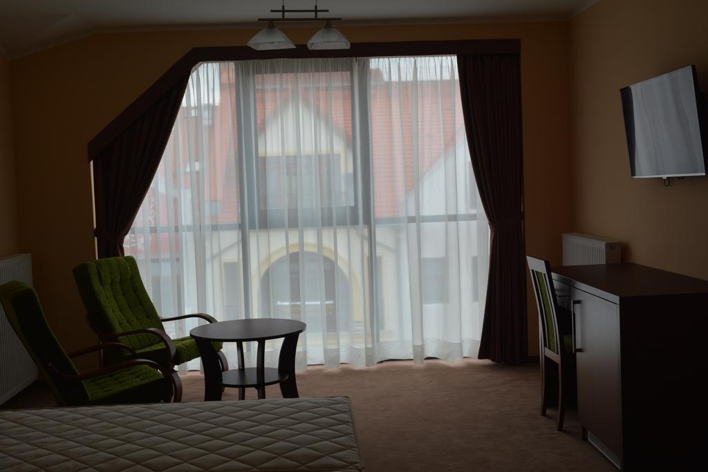 Hotel Gosciniec Pan Tadeusz II Giżycko Habitación foto