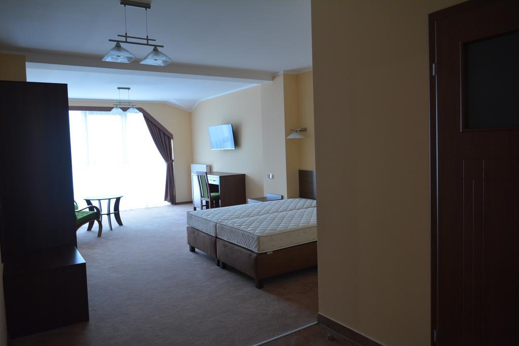 Hotel Gosciniec Pan Tadeusz II Giżycko Habitación foto