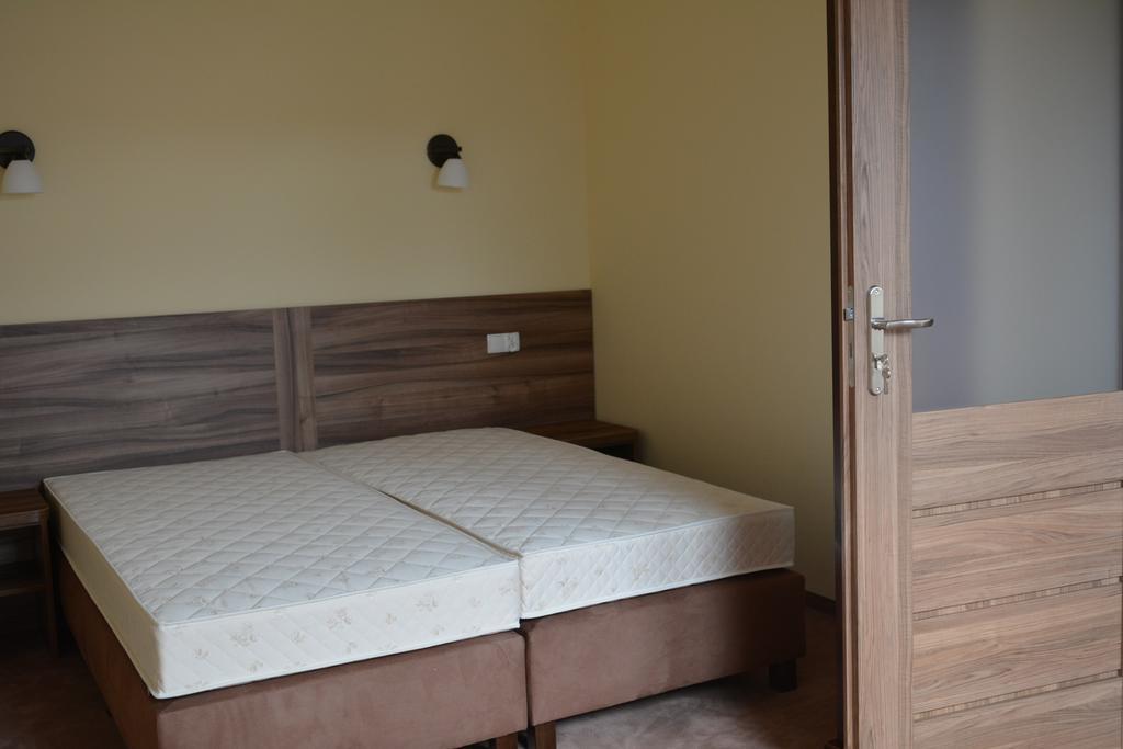 Hotel Gosciniec Pan Tadeusz II Giżycko Habitación foto