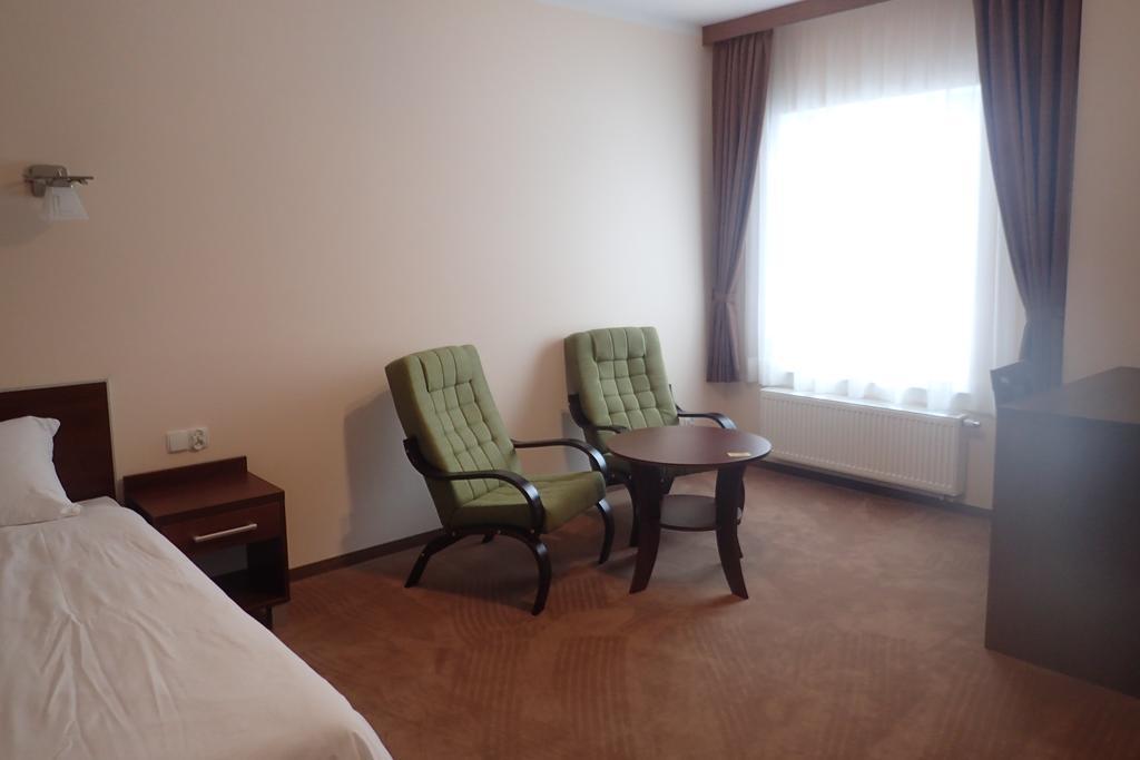 Hotel Gosciniec Pan Tadeusz II Giżycko Exterior foto